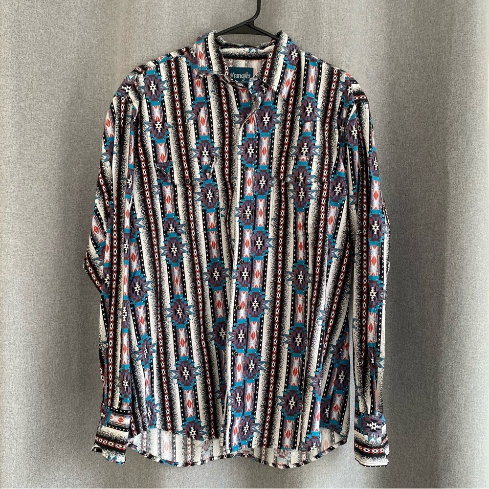 Wrangler Men's Checotah‎ Aztec Pattern Pearl Snap L